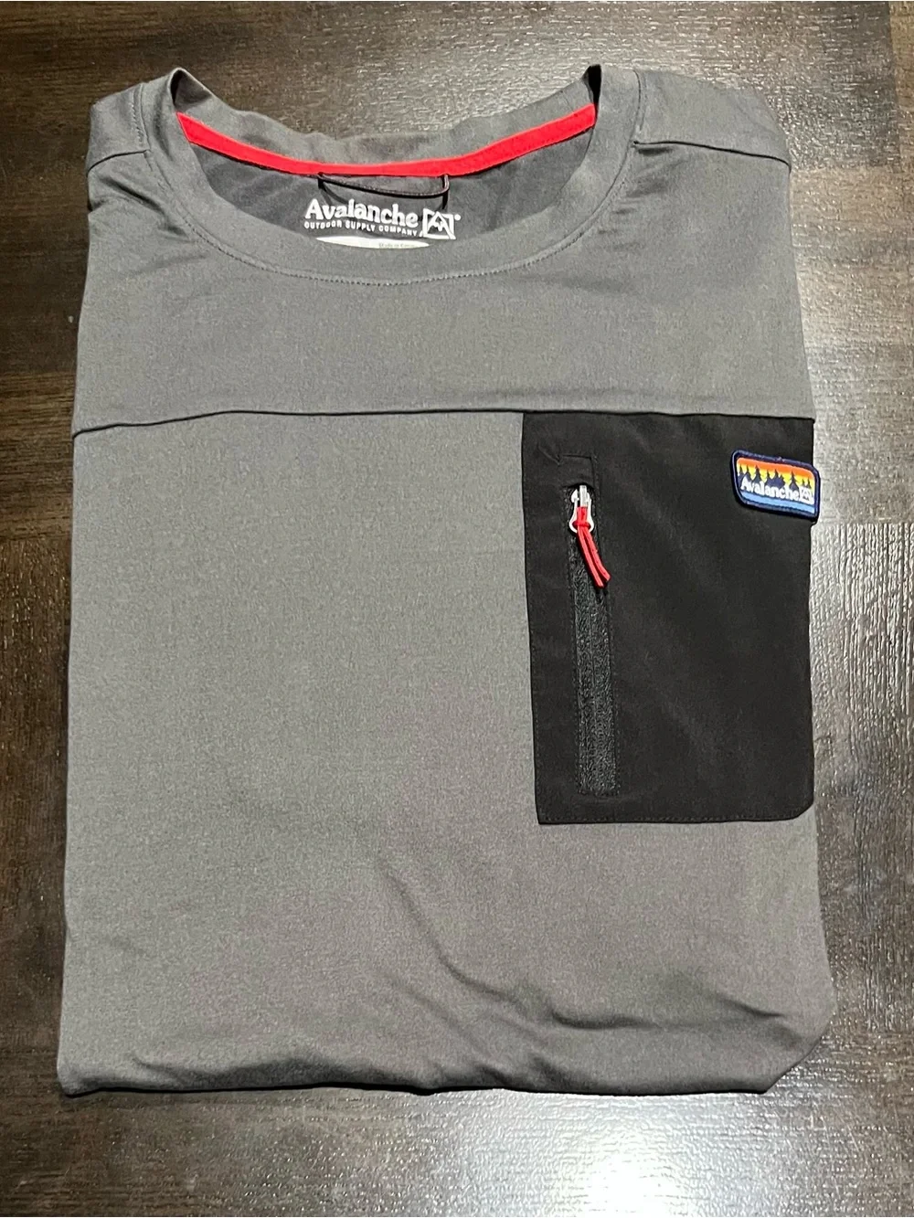 Avalanche Men's L Short Sleeve Crew Neck Activewear T-Shirt Gray Zip Pocket